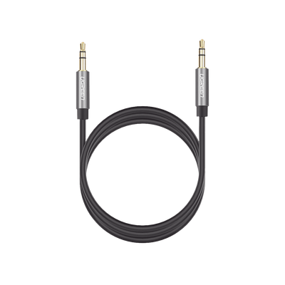 Cable Auxiliar 5 Metros / Conector 3.5mm a 3.5mm / Macho a Macho / Cubierta de TPE / Carcasa de Aluminio / Color Negro