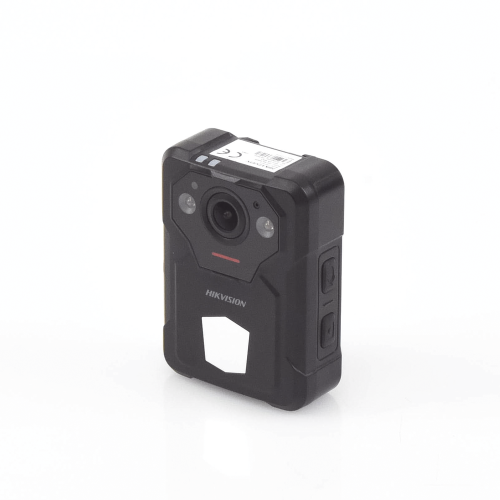 Body Camera Portátil / Grabación a 2K (4 Megapixel) / Pantalla 1.77" TFT / Fotos de Hasta 40 Megapixel / IP54 / H.265 / 128 GB de Almacenamiento / Micrófono Integrado