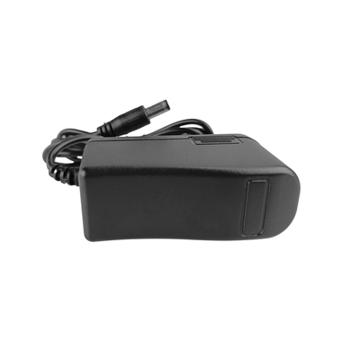 6 Vcc / 1 A / Adaptador de pared / Voltaje de Entrada de 100-240 Vca / Para Usos Múltiples/ Video Vigilancia, Acceso, Asistencia, Alarmas, Etc.