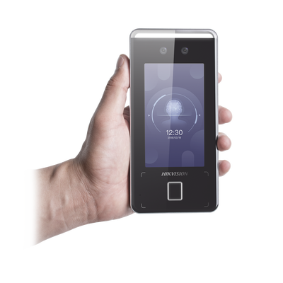 Terminal Facial Min Moe ULTRA RÁPIDO (IP65) / Hasta 1.5 mts en lectura / Soporta P2P Hik-Connect / 3,000 Usuarios /QR y Videoportero (ambientes de bajo ruido)