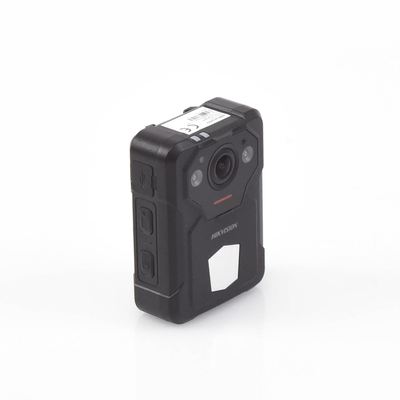 Body Camera Portátil / Grabación a 2K (4 Megapixel) / Pantalla 1.77" TFT / Fotos de Hasta 40 Megapixel / IP54 / H.265 / 128 GB de Almacenamiento / Microfono Integrado