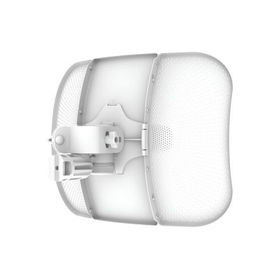 LiteBeam 2x2 MIMO airMAX AC GEN2 CPE hasta 450 Mbps, 5 GHz (5150 - 5875 MHz) con antena integrada de 23 dBi