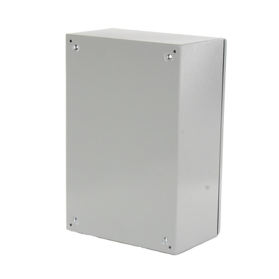 Gabinete Ventilado de Acero IP55 Uso en Exterior (400 x 600 x 250 mm) con Placa Trasera Interior Metálica y Compuerta Inferior Atornillable. Incluye Ventilador, Ventilas, filtros, Chapa y Llave.
