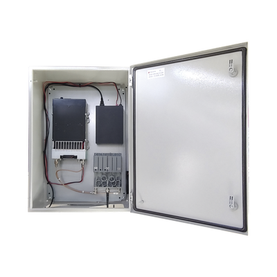 Gabinete de Acero IP66 Uso en Intemperie (500 x 700 x 250 mm) con Placa Trasera Interior Metálica y Compuerta Inferior Atornillable (Incluye Chapa y Llave T).